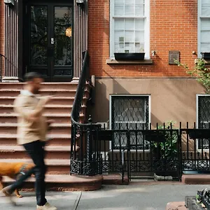 Outsite Chelsea Hotel
